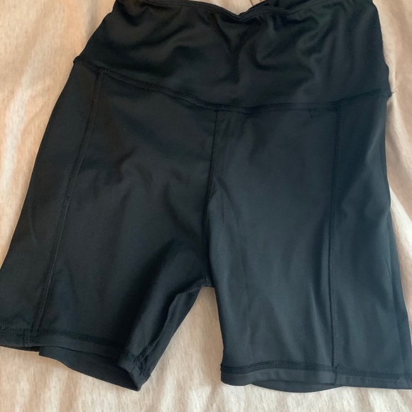 Clothing bundle - Picture 8 of 8